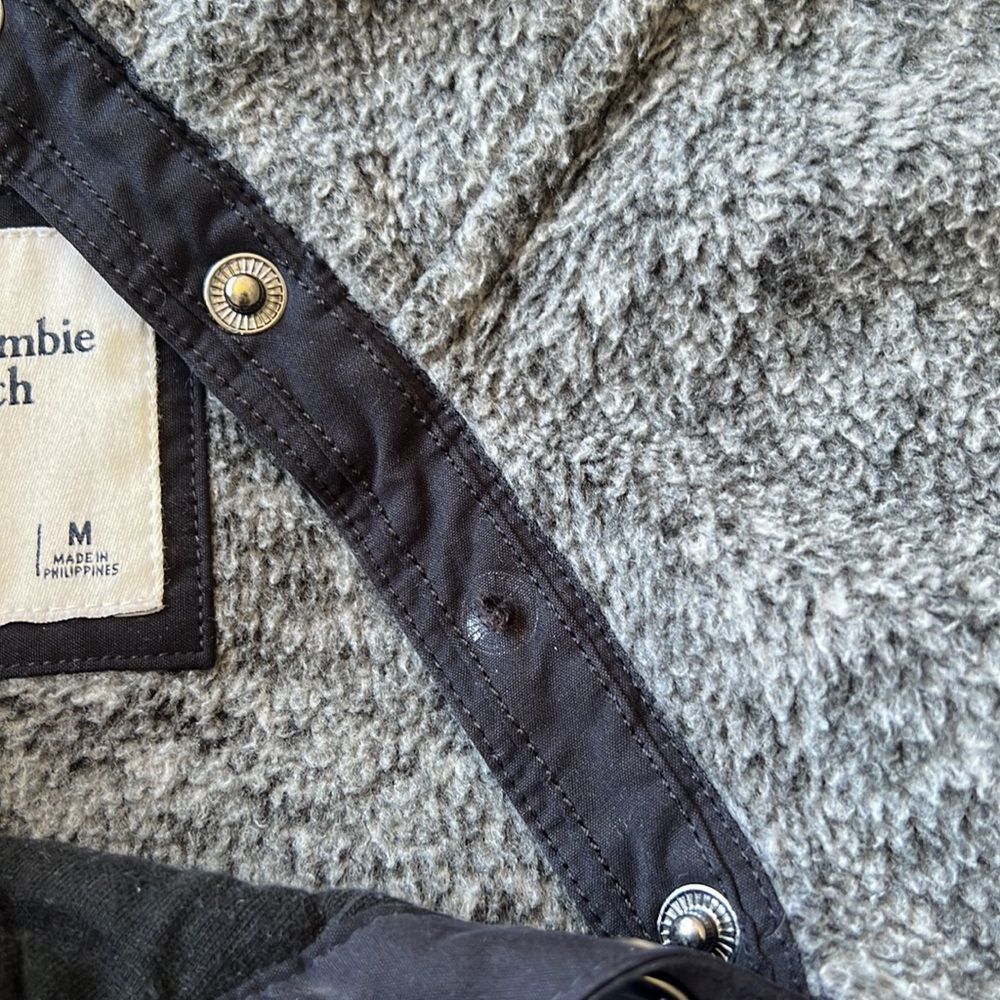 Asymmetrical Snap-Up Fleece - Picture 8 of 8
